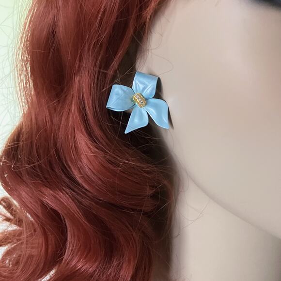 VTG Enamel Bow Earrings Aqua Blue Gold Tone Rhinestone Post Dore Style 80s-90s - Picture 2 of 12